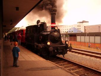 A Lesson on The Train Ride